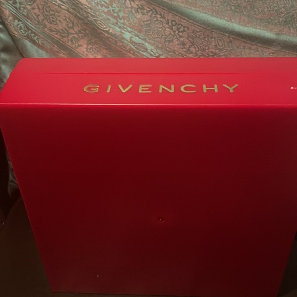 Givenchy empty box - Picture 2 of 4